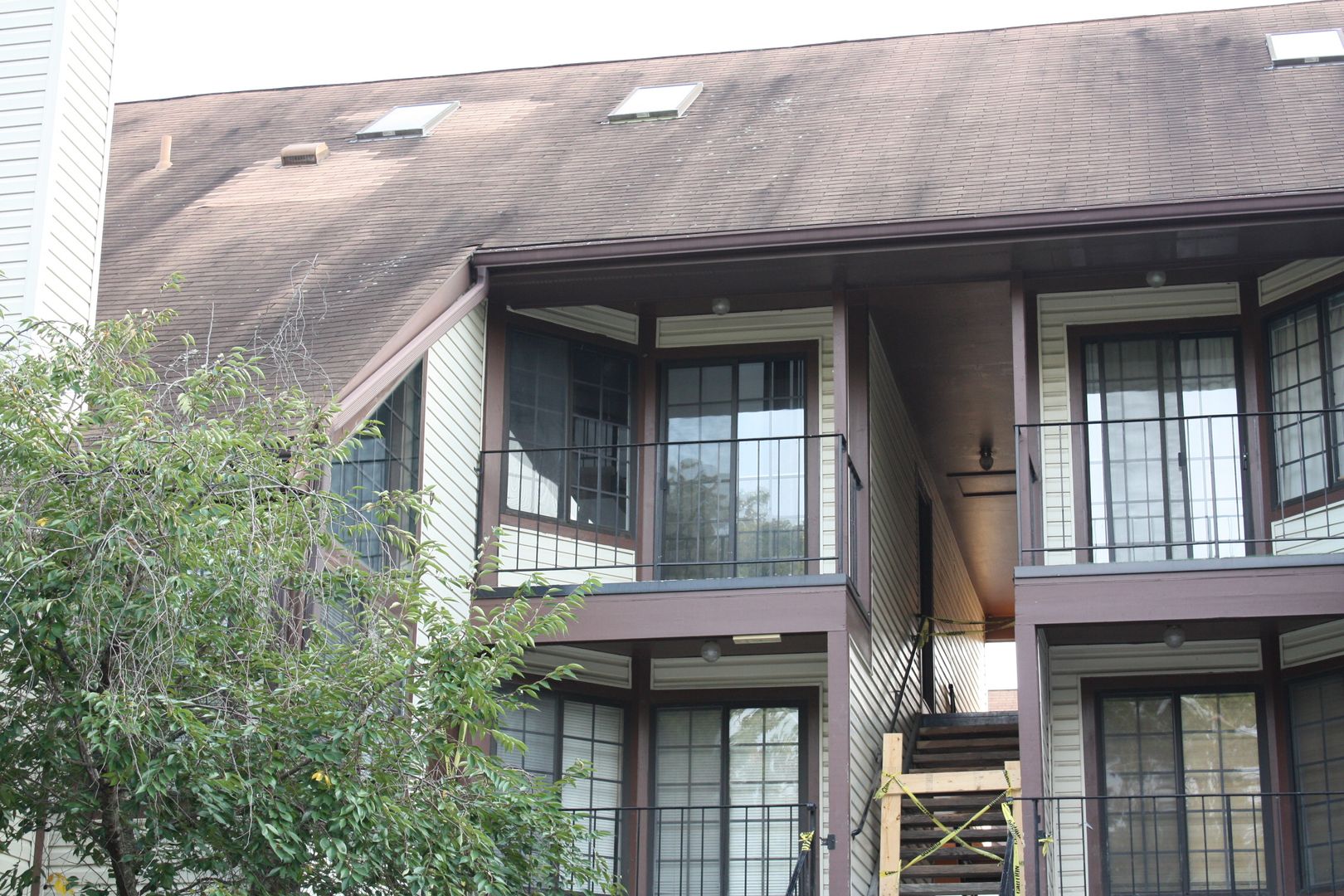 Crofton House: 1611-E Airy Hill Court