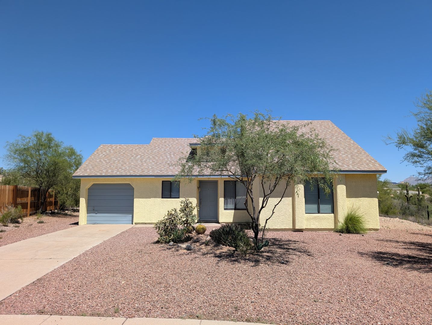 Tucson House: 1430 N Leawood Place