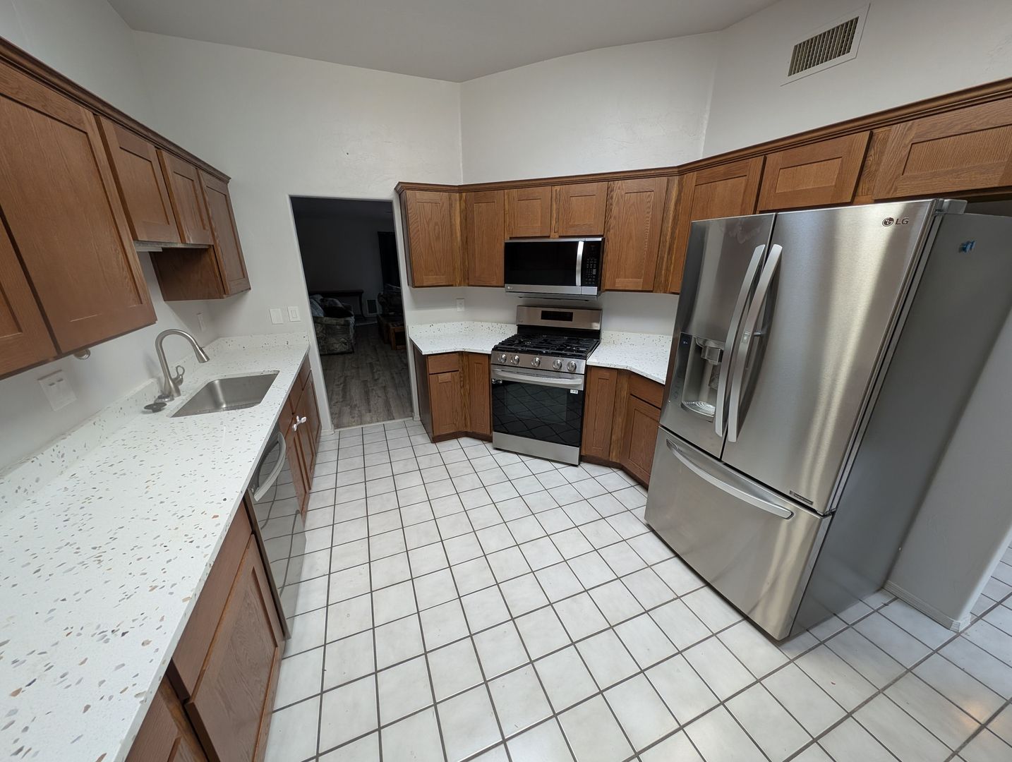 Tucson Townhome: 762 W. Rushwood Dr