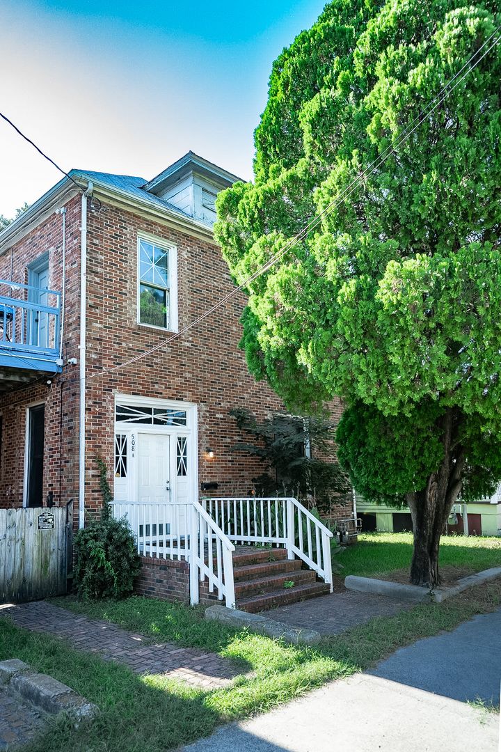 Augusta Apartment: 508 3rd Street