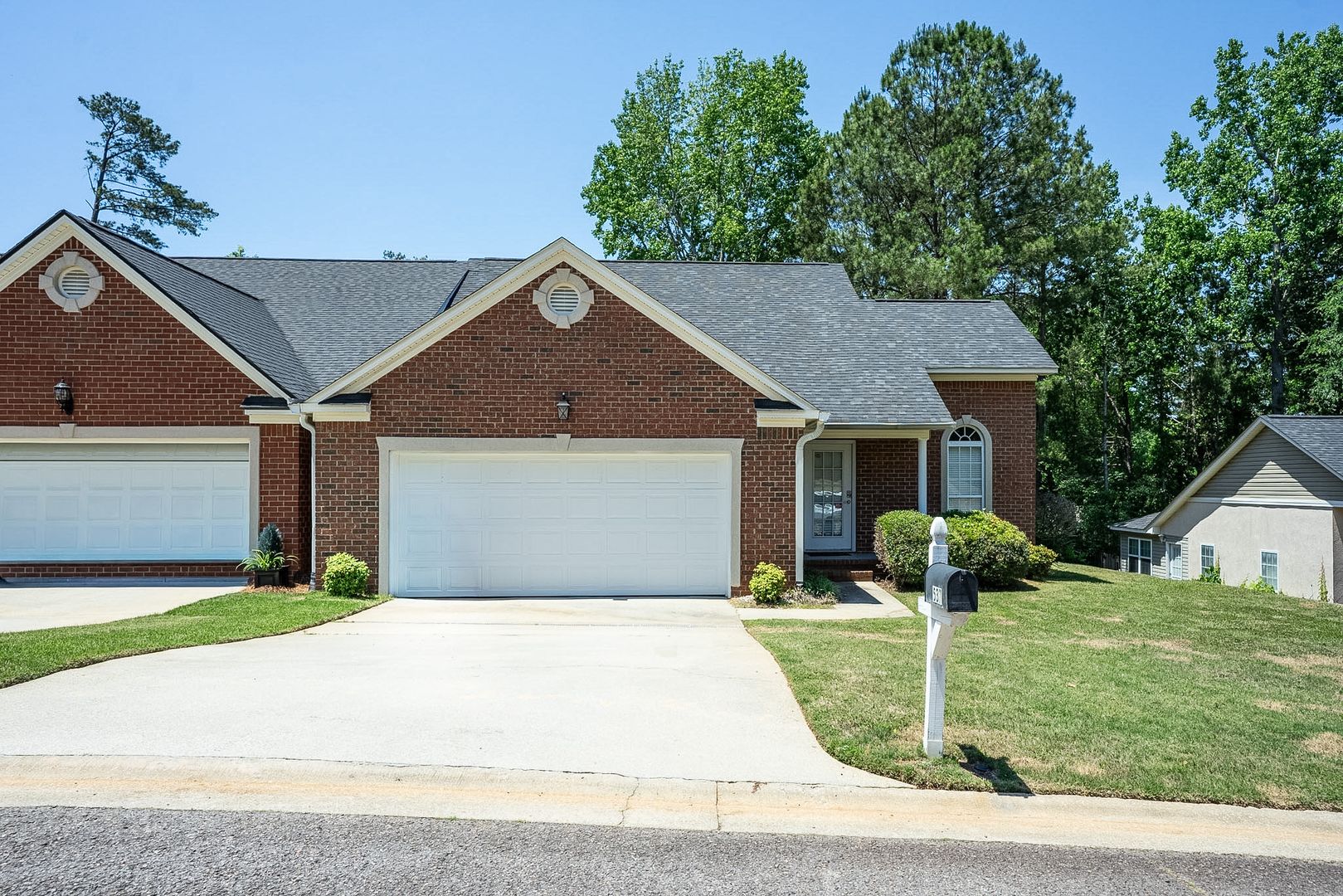 Martinez Townhome: 537 Cedar Rock Dr