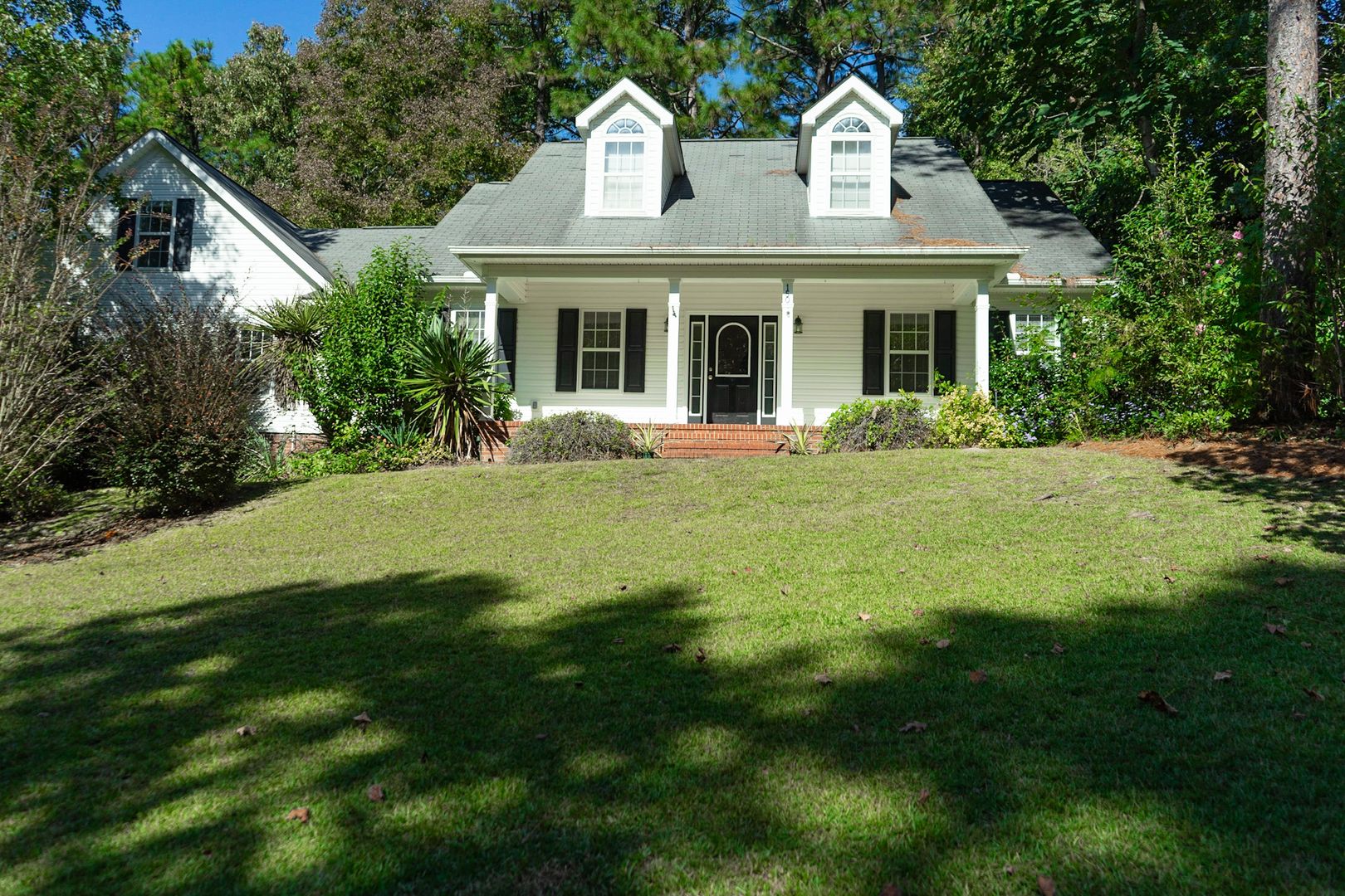 Aiken House: 150 Lagoon Lair