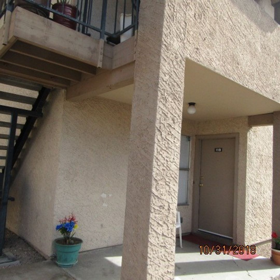 Mesa Apartment: 260 W. 8th Ave., Building #9