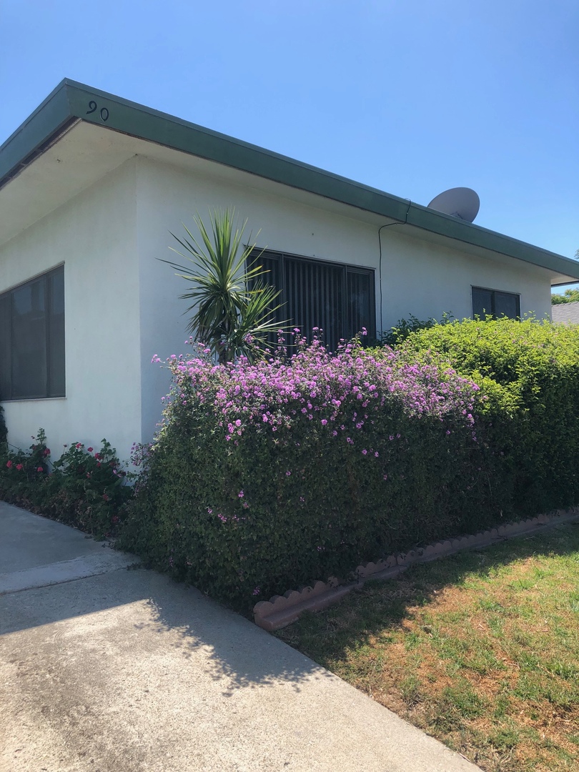 Ventura Apartment: 90 N Dunning