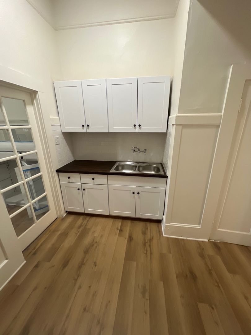 Santa Paula Apartment: 738 E Santa Barbara
