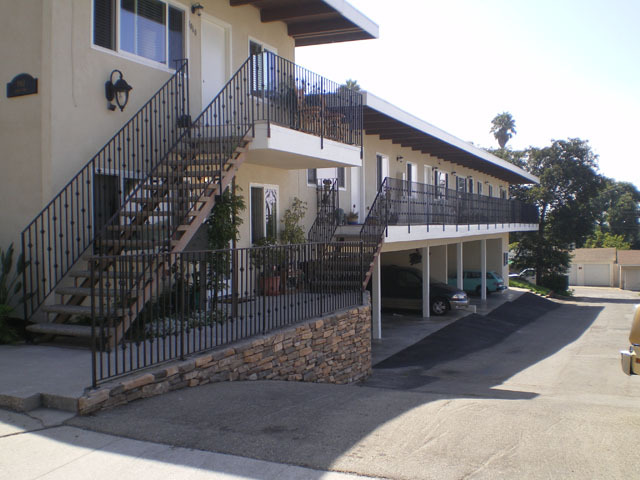Ventura Apartment: 1050-1068 Poli