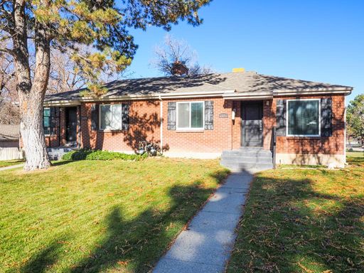 Duplex in Cottonwood Heights – photo 1