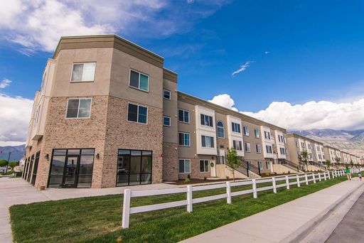 Beautiful Condo Available