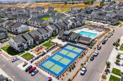 Amenity-Rich Top-Floor Condo in Lehi – photo 1