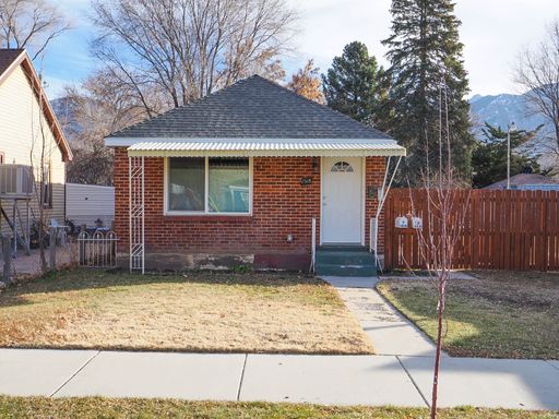 1 Bedroom, 1 Bathroom in Ogden, Utah – photo 1
