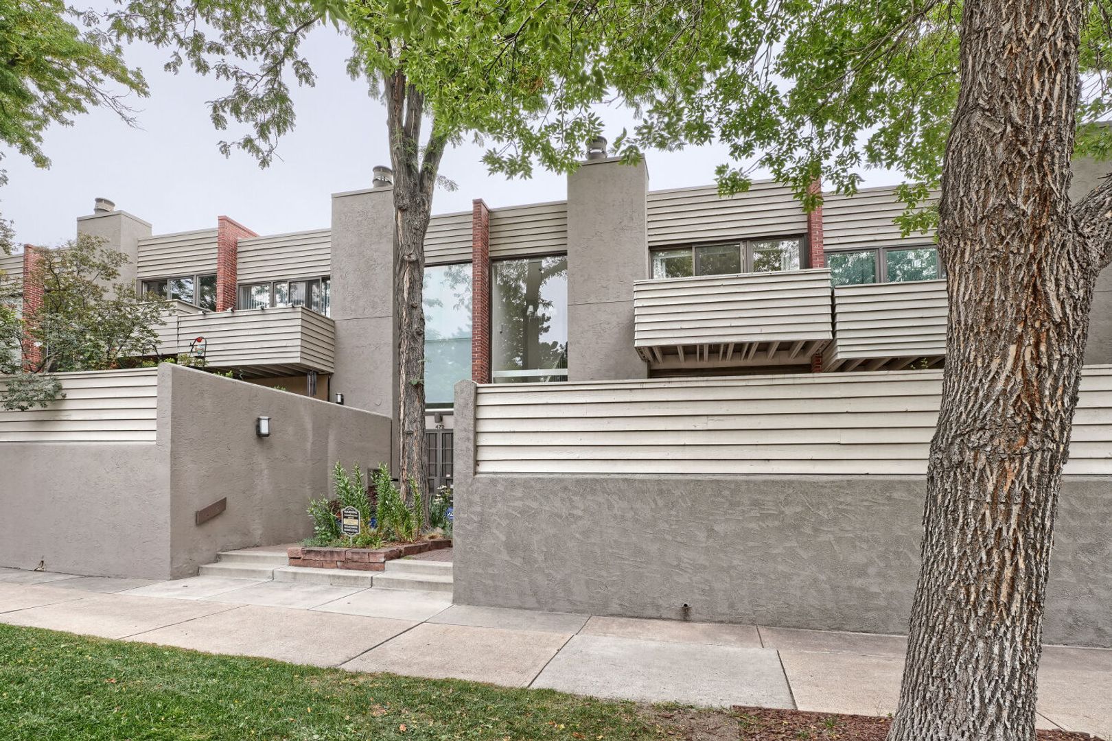 Denver Townhome: 468 Josephine St.
