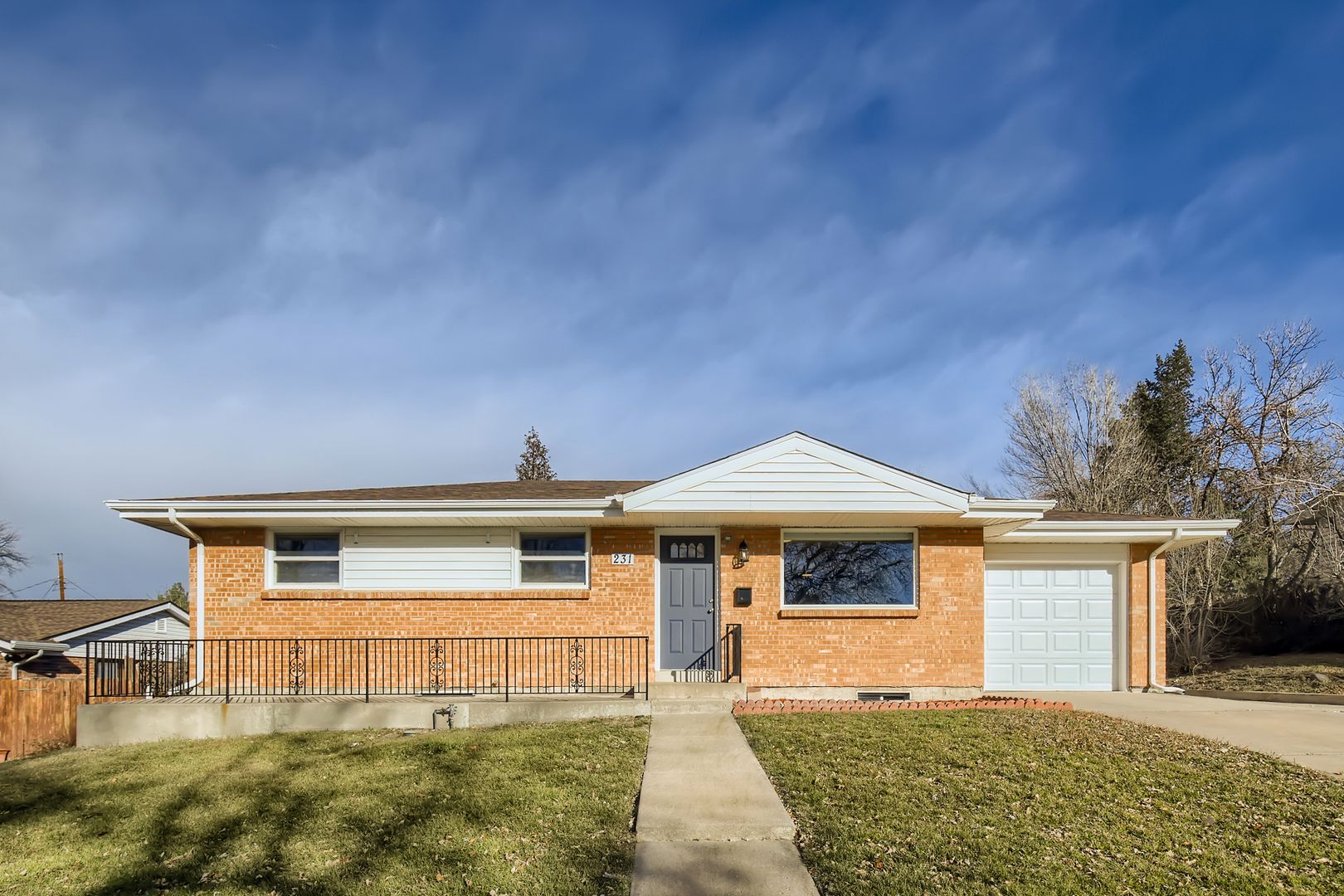 Littleton House: 231 W Fremont Ave