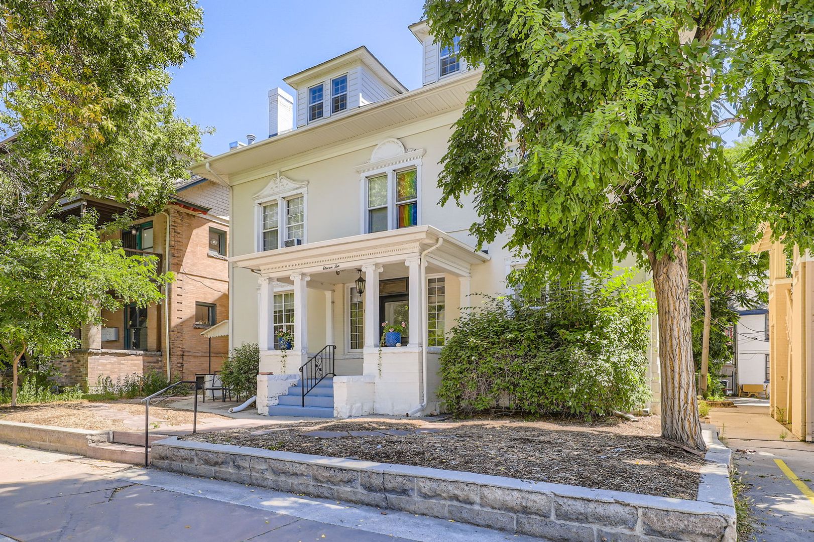 Denver House: 1110 N Clarkson Street #7
