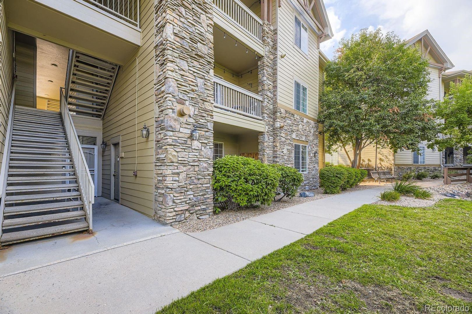 Lakewood Condo: 10301 W. Girton Drive