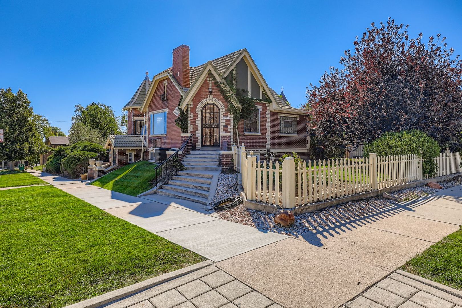 Denver House: 3958 Julian St.