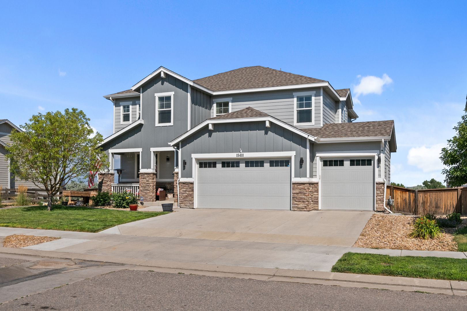 Commerce City House: 15411 Village Cir