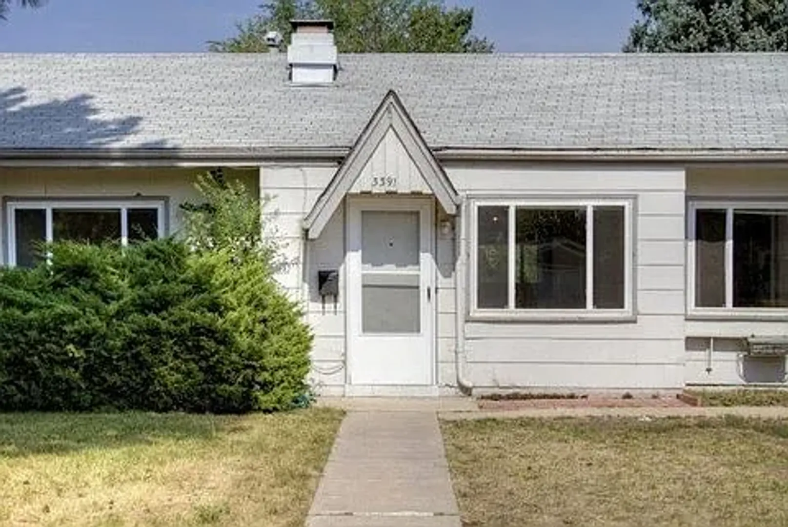 Denver House: 3391 S Flamingo Way