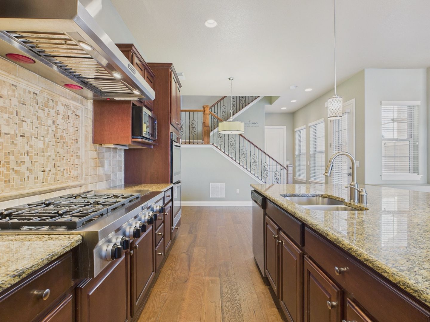 Lone Tree House: 9228 Ridgegate Pkwy