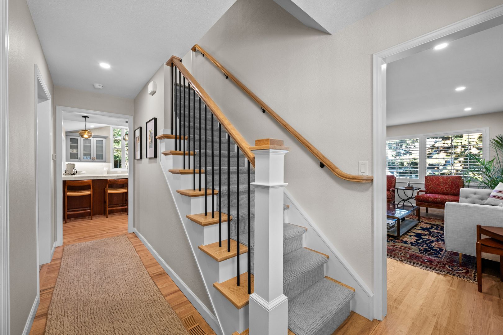 Englewood House: 7030 Magnolia Cir