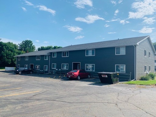Country Crossing - 1 bedrooms at gray sided buildings
