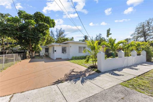 Nicely remodelled 1bed/1bath: New Kitchen & Bathroom, Stylish Upgrades & Great Location – photo 1