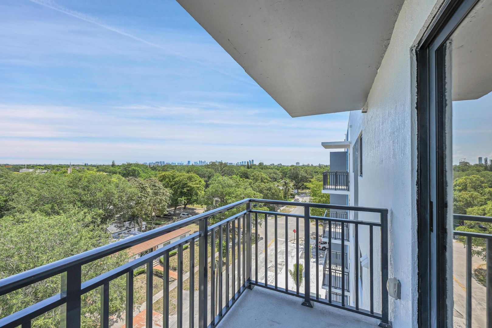 North Miami Apartment: 840 NE 130th Street
