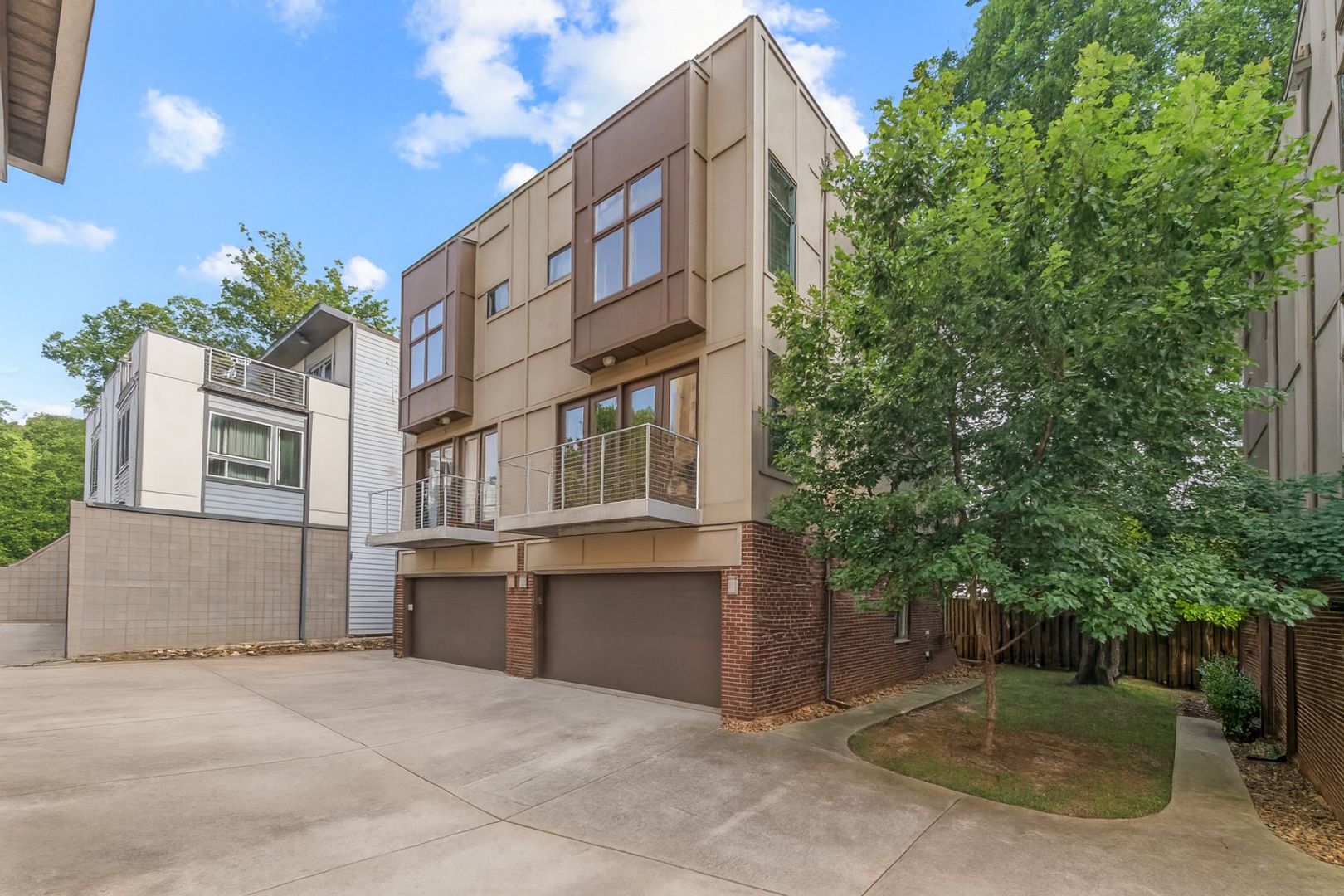 Charlotte Townhome: 921-B Westbrook Drive
