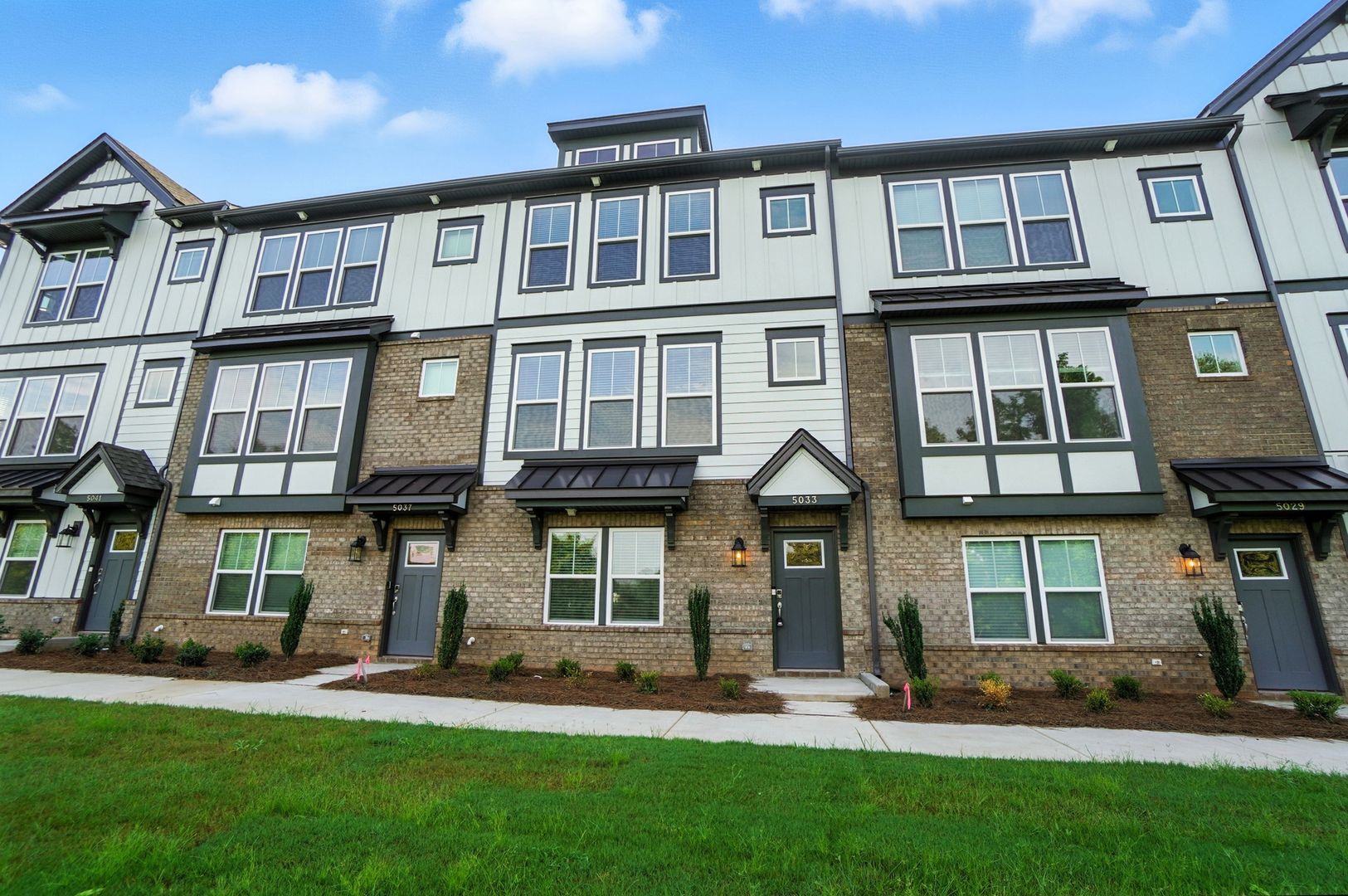 Charlotte Townhome: 5033 Westmead Ln