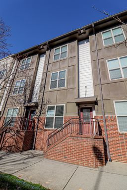 Coming Soon: 3 story townhome with Uptown View – photo 1