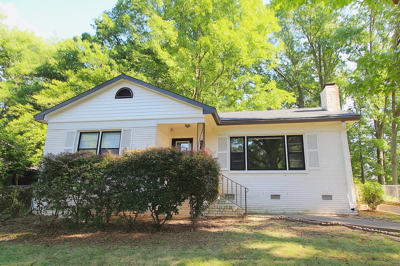 Charlotte House: 3517 Carlyle Drive