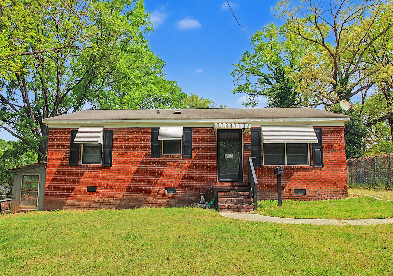 Charlotte House: 3936 Tillman Road
