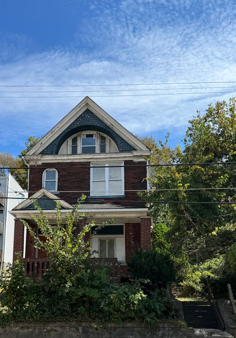 Homestead Apartment: 540 West 7th Avenue