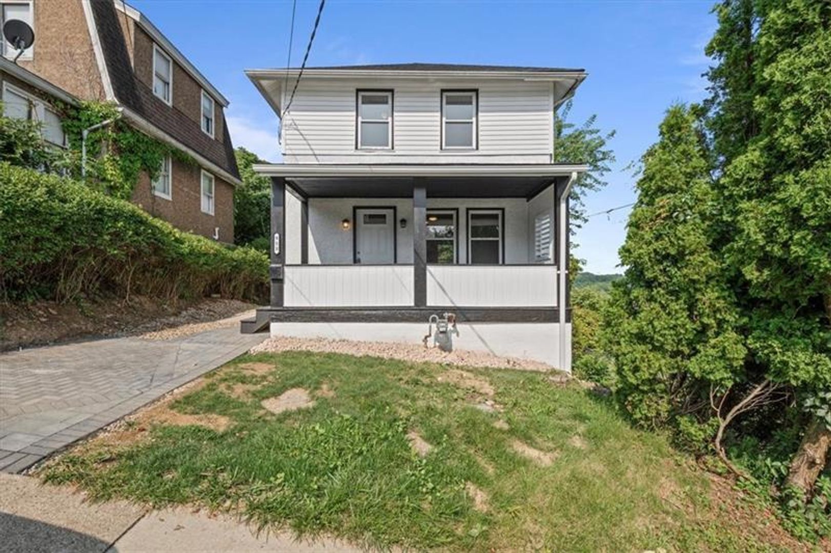 Monessen House: 953 Athalia Avenue, Monessen, PA, 15062