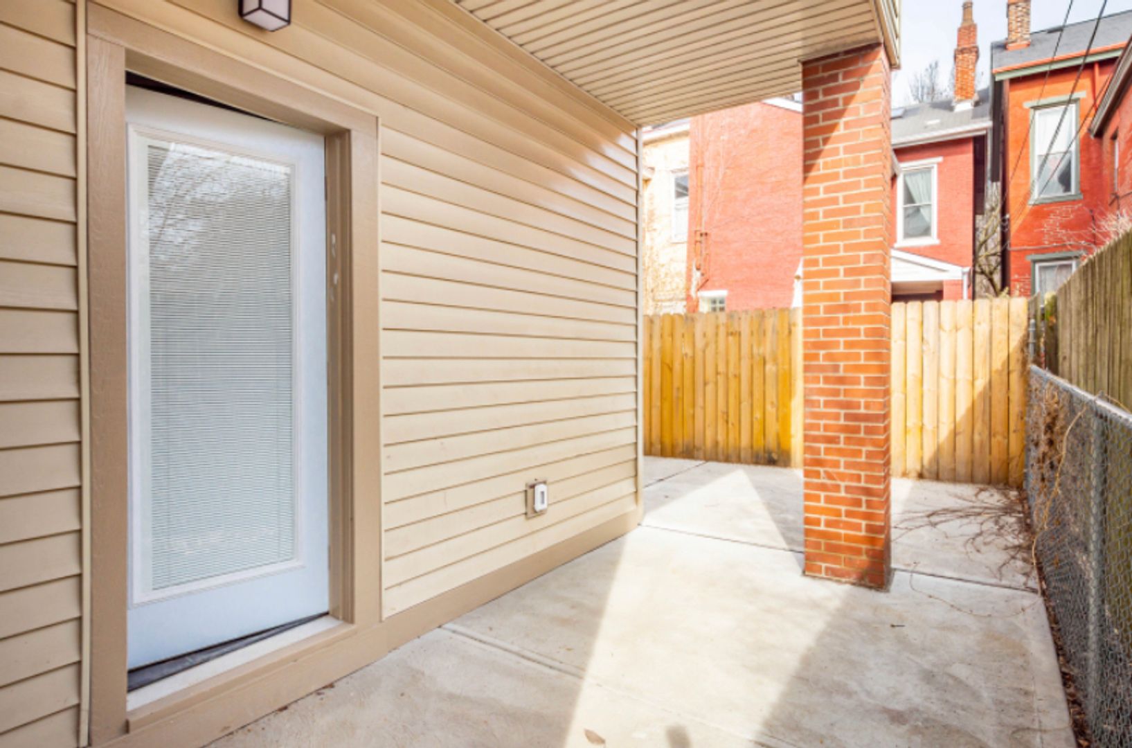 Pittsburgh House: 1422 Hamlin Street