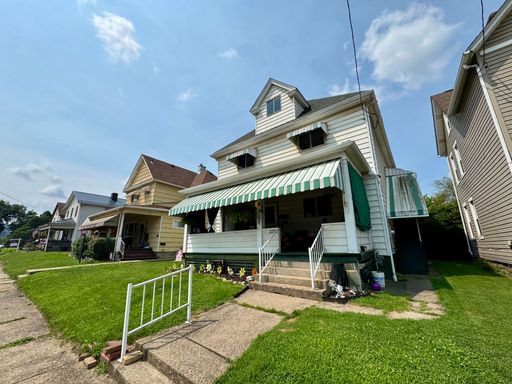 Spacious and Well Maintained 5 bed Apt in New Kensington!