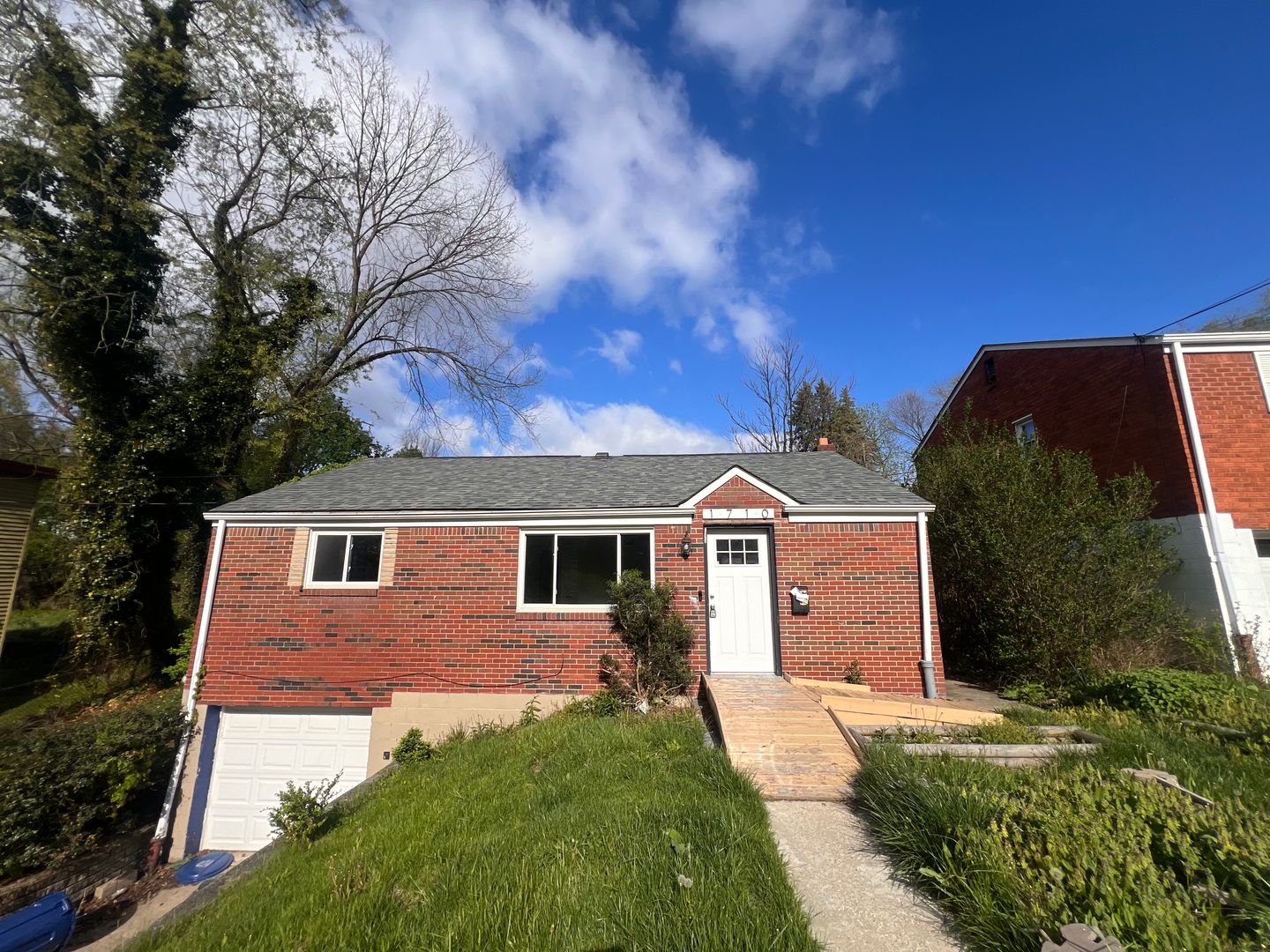 Pittsburgh House: 1710 Arnold Street
