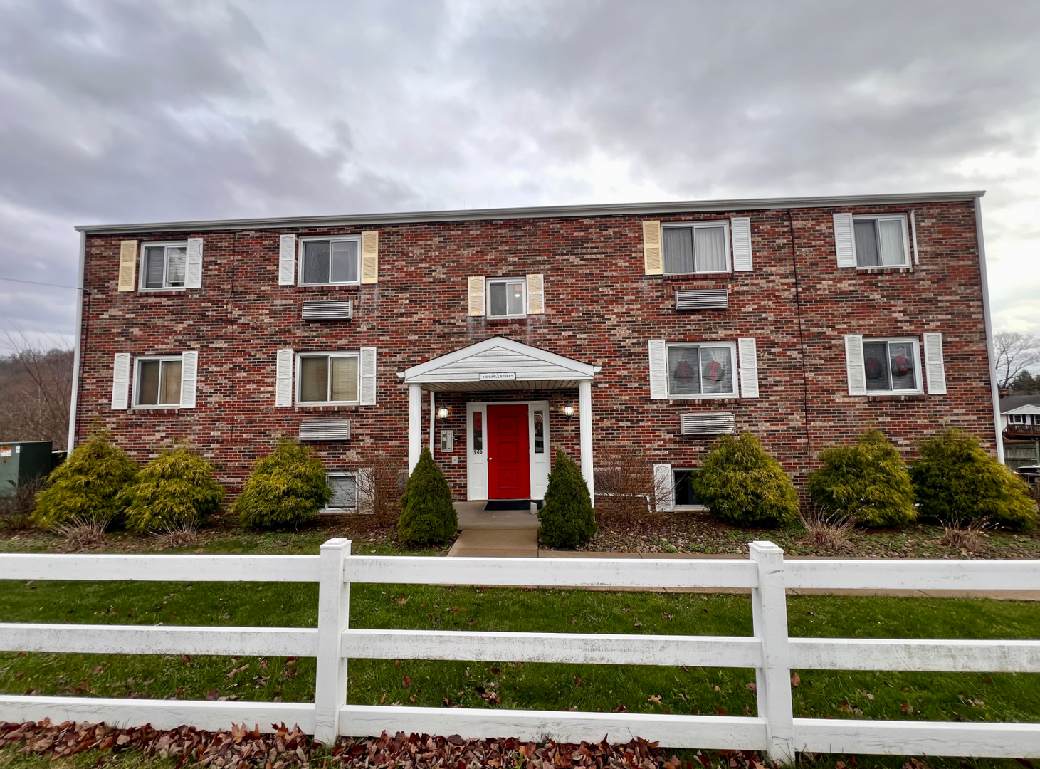 Baden Apartment: 946 Carle Street