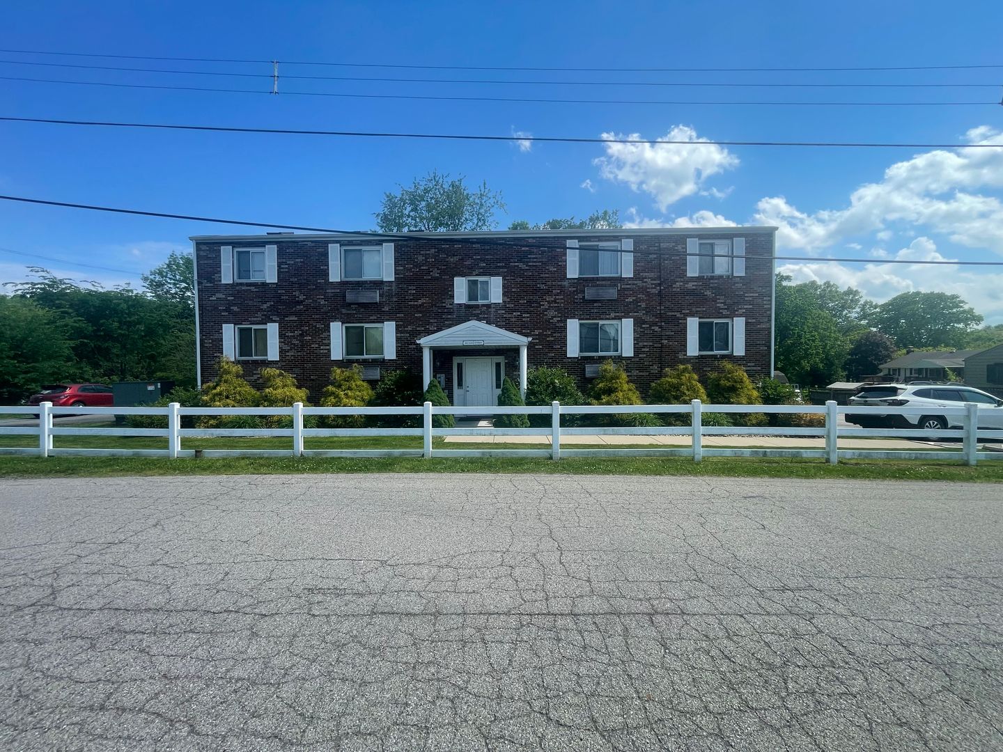 Baden Apartment: 946 Carle Street