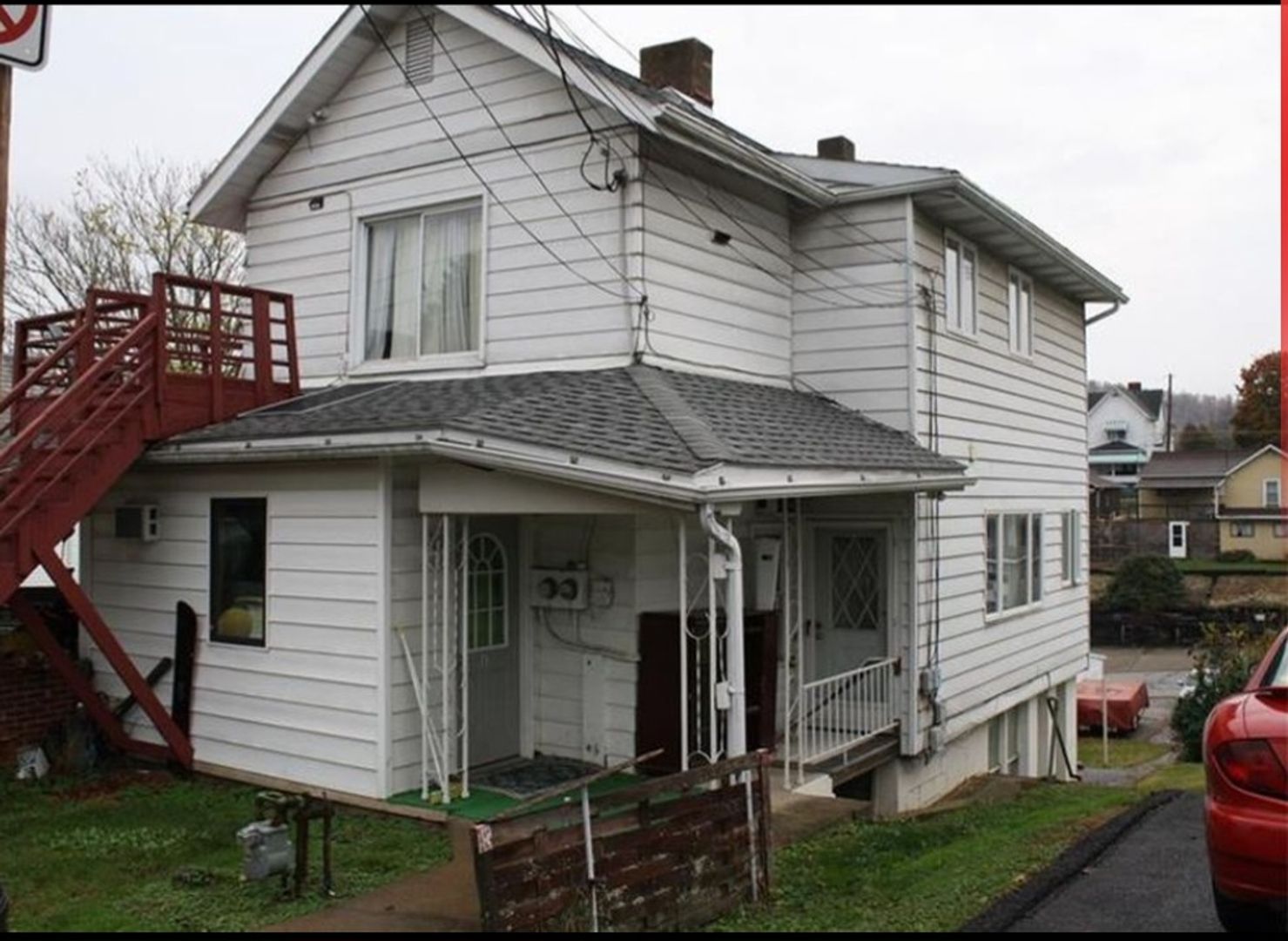 California Apartment: 670 Park Street