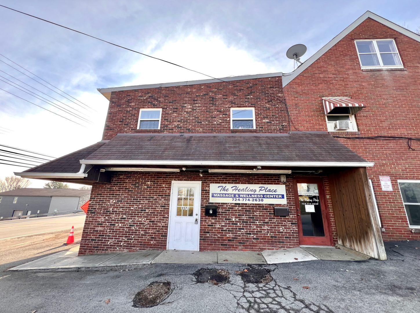 Monaca Apartment: 3571 Brodhead Rd