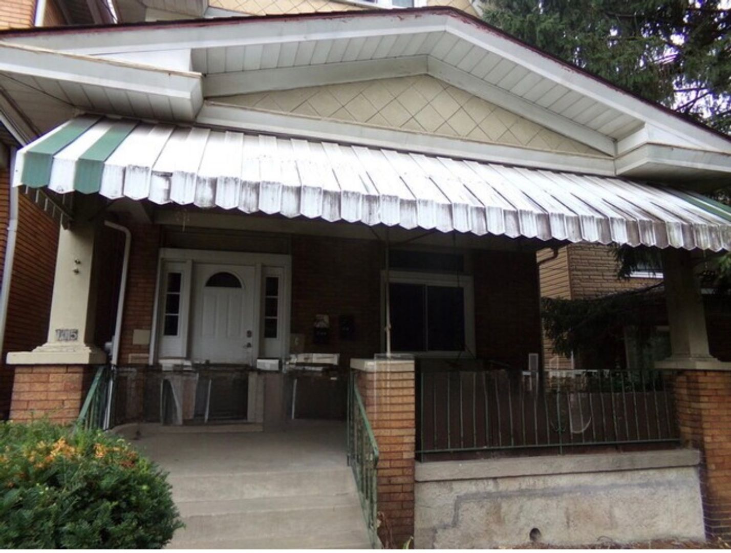 Pittsburgh Apartment: 115 Merrimac Street