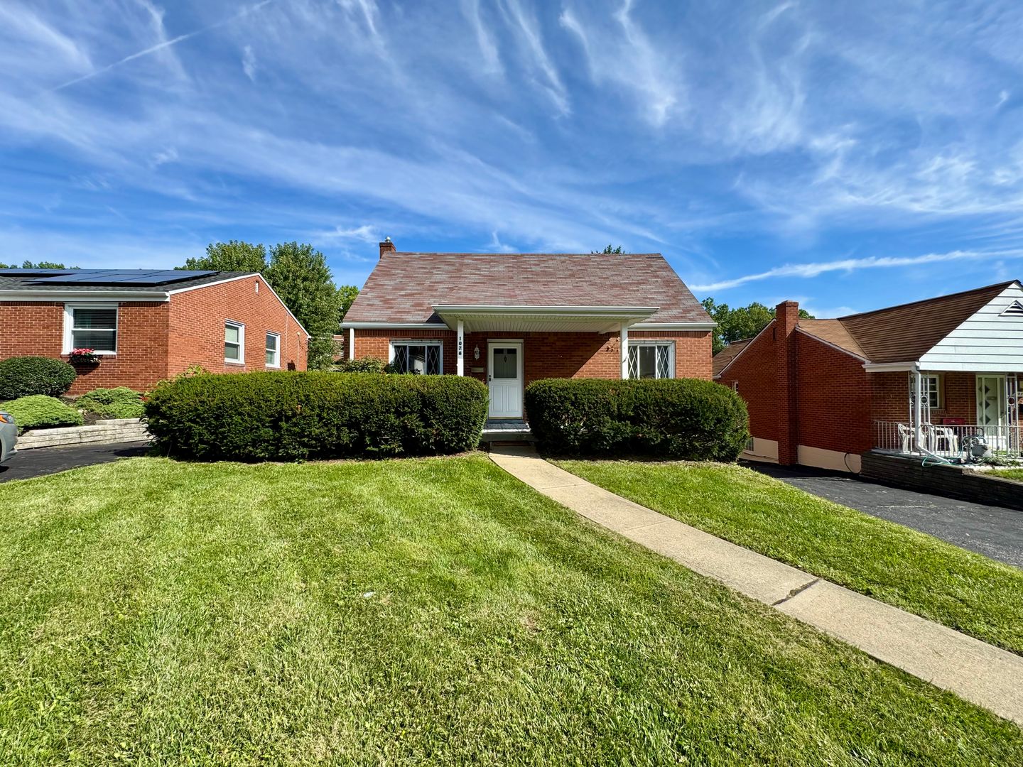 Pittsburgh House: 1076 Thornwood Drive