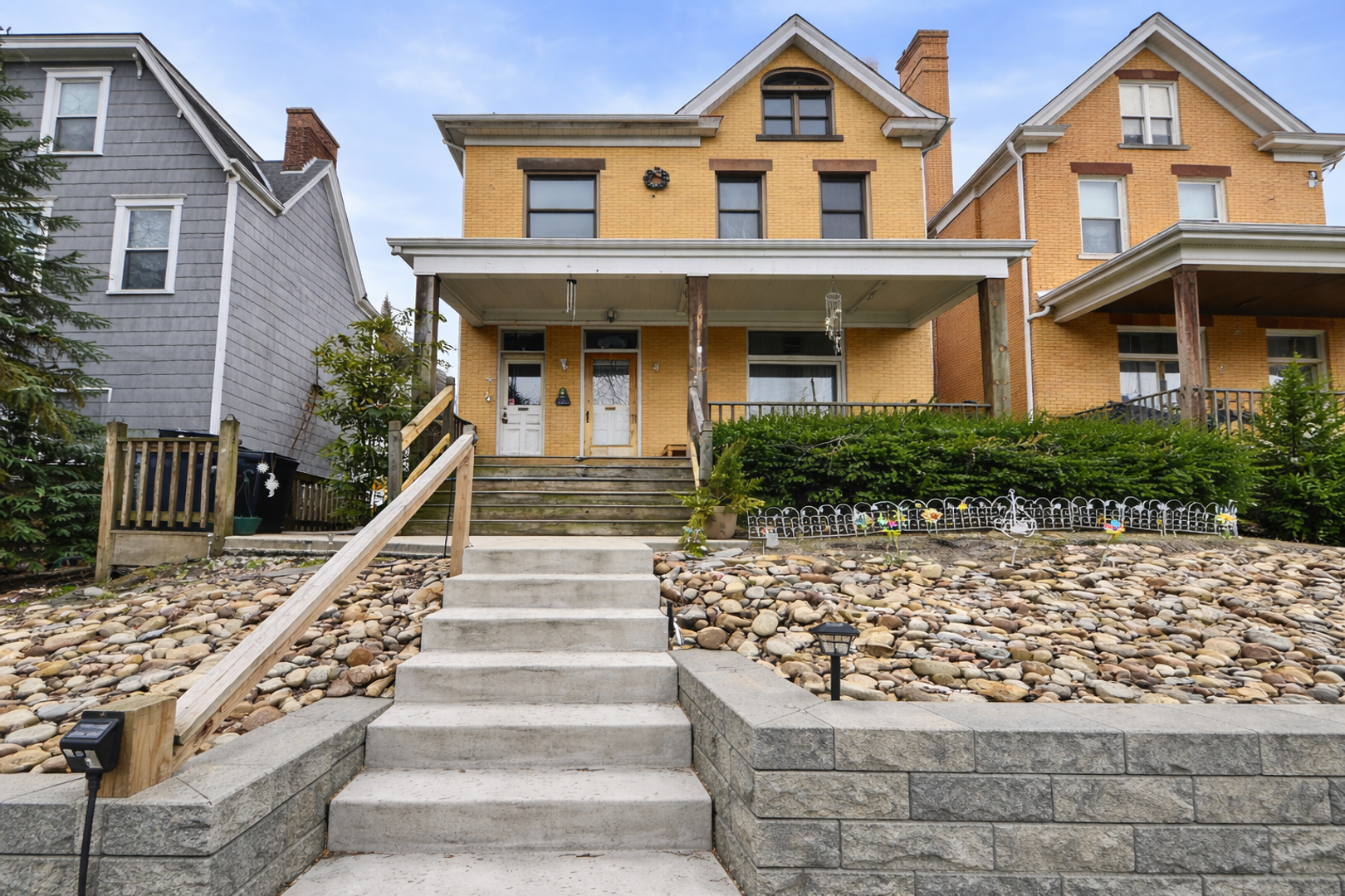 Pittsburgh Apartment: 111 S Ohio Street