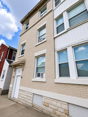 Bloomfield Living Starts Here: Spacious 2BR 1 Bath! – photo 1