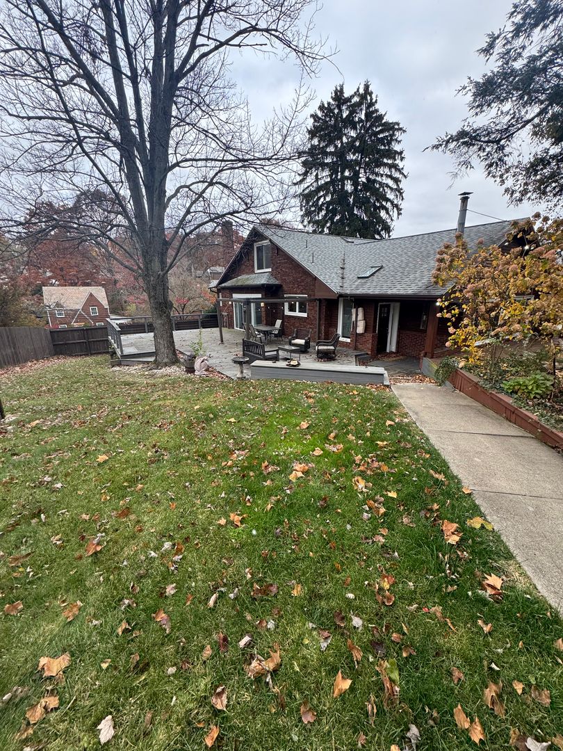 Pittsburgh House: 2441 Potomac Avenue