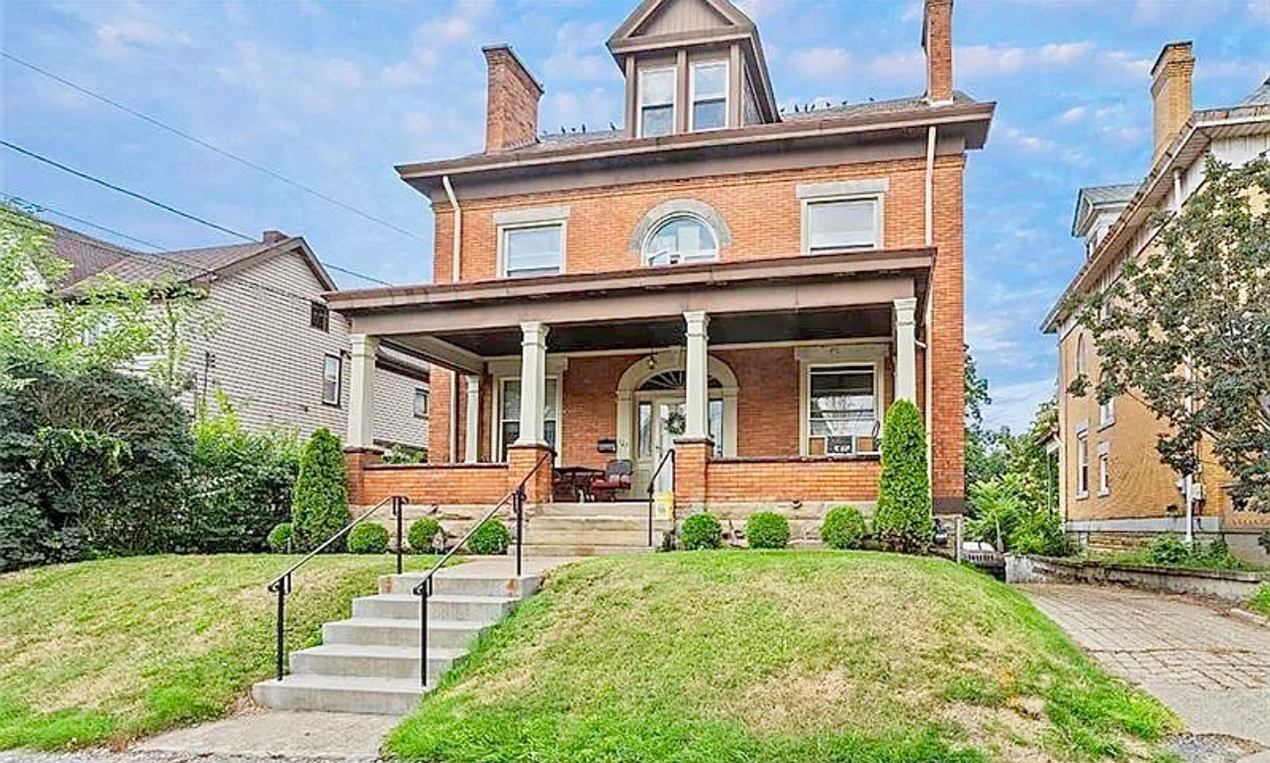 Bellevue Apartment: 125 Washington Avenue