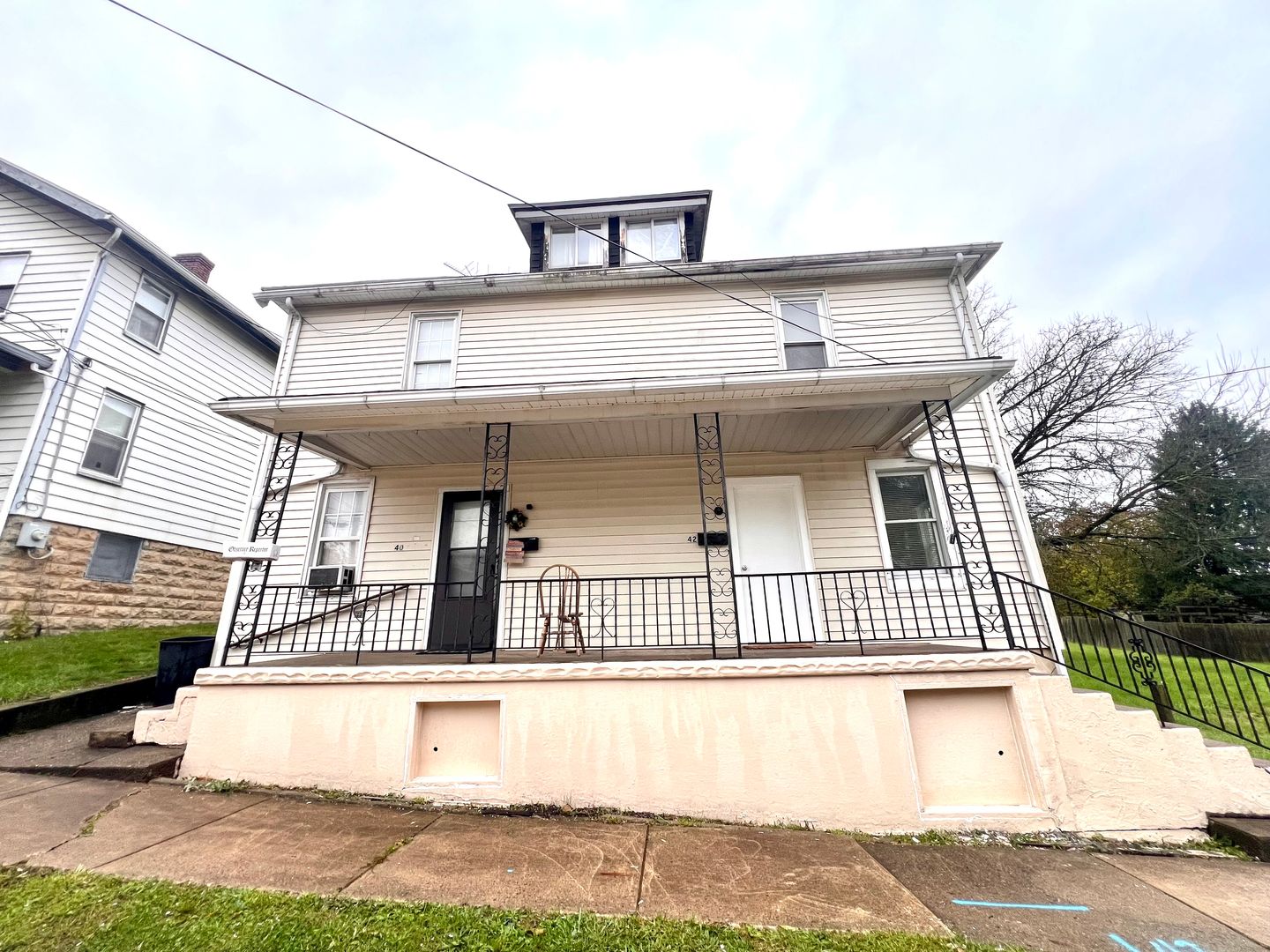 40-42 Seminole Avenue