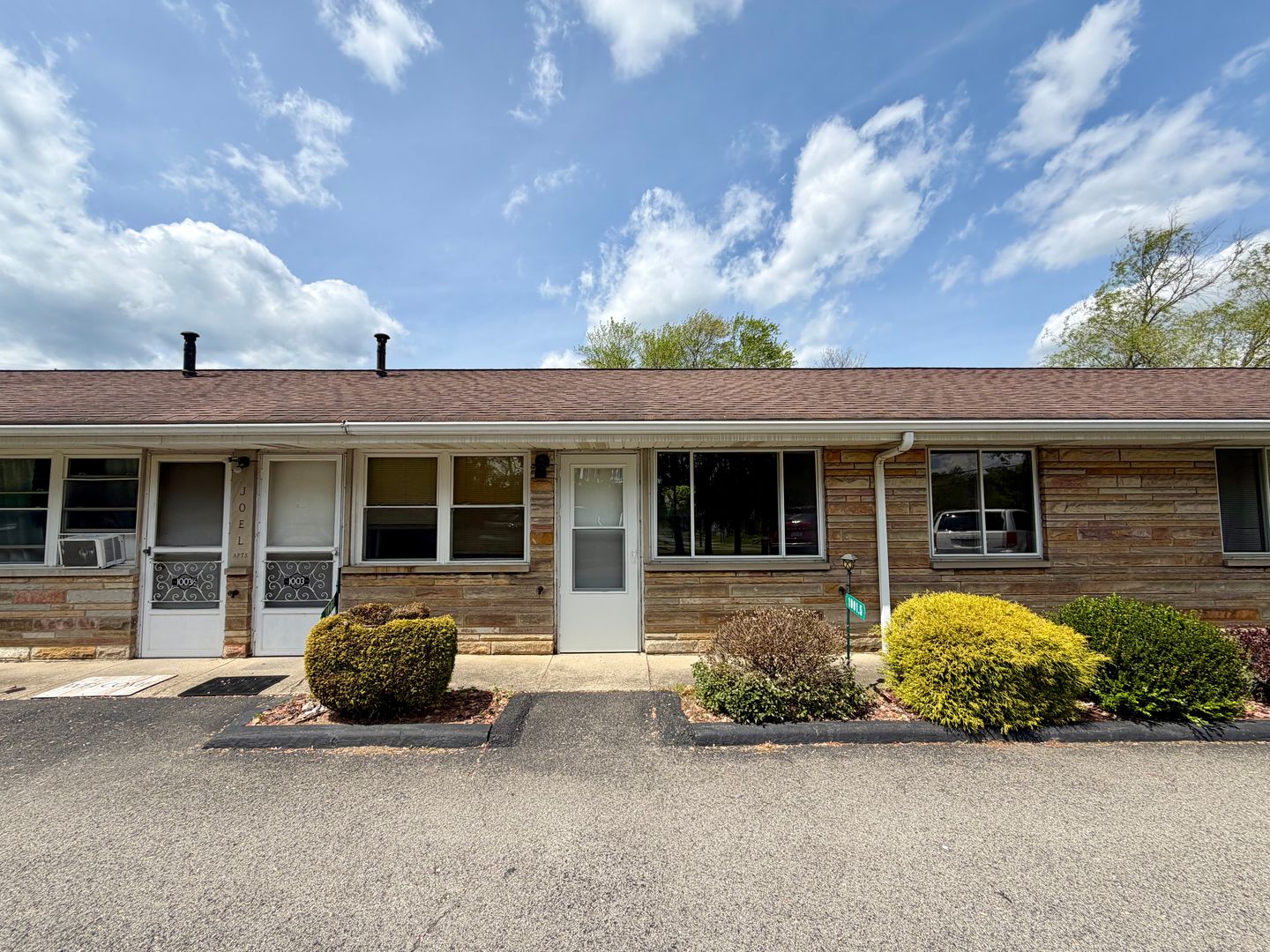 New Castle Apartment: 1001 Basilone Drive