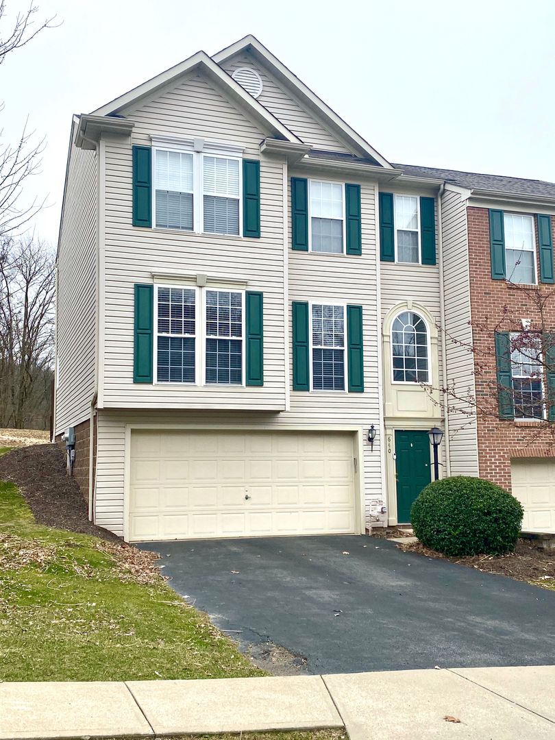 Mars House: 640 Village Green Blvd East