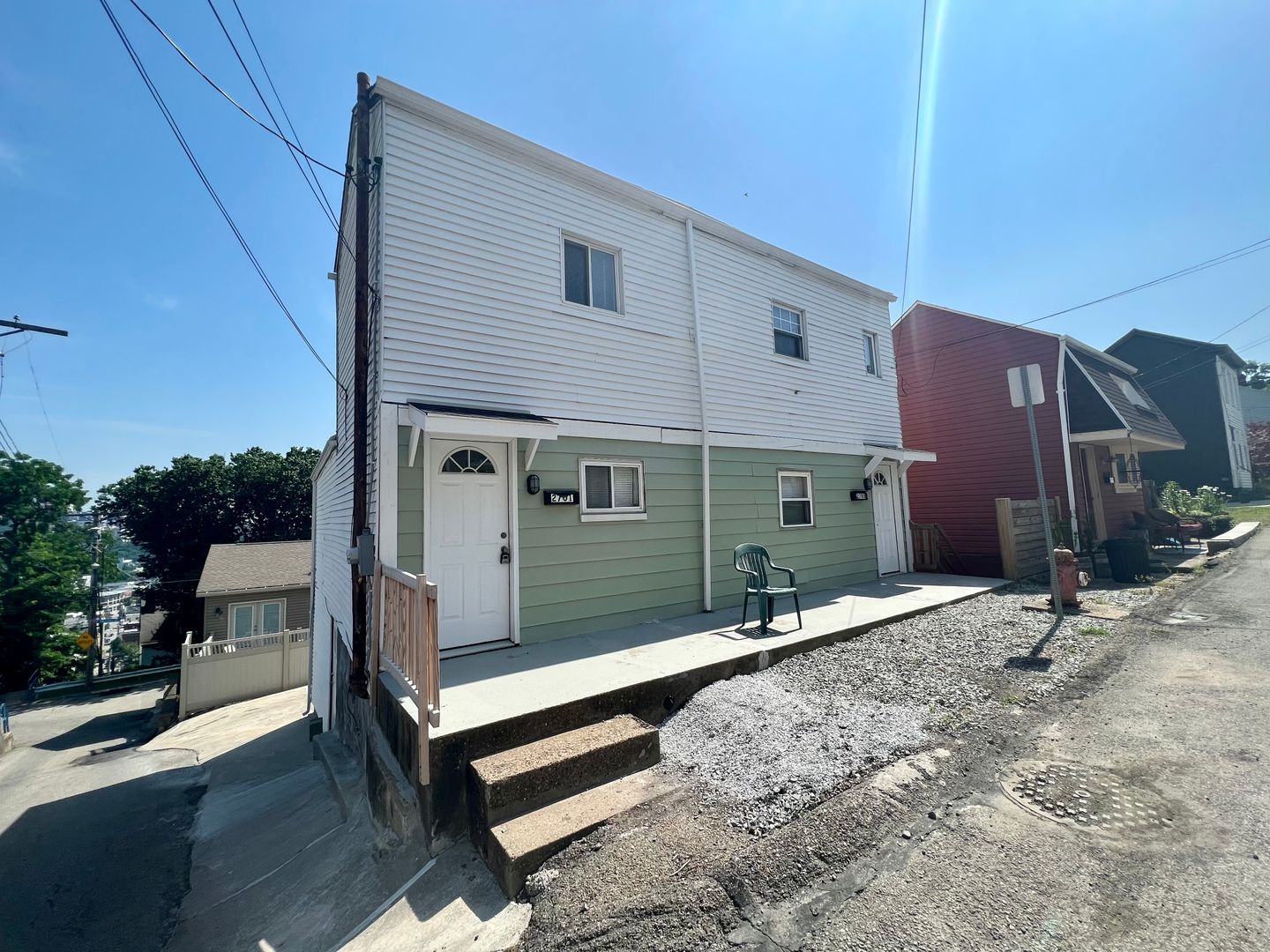 Pittsburgh Apartment: 2701-2703 Oakley Way